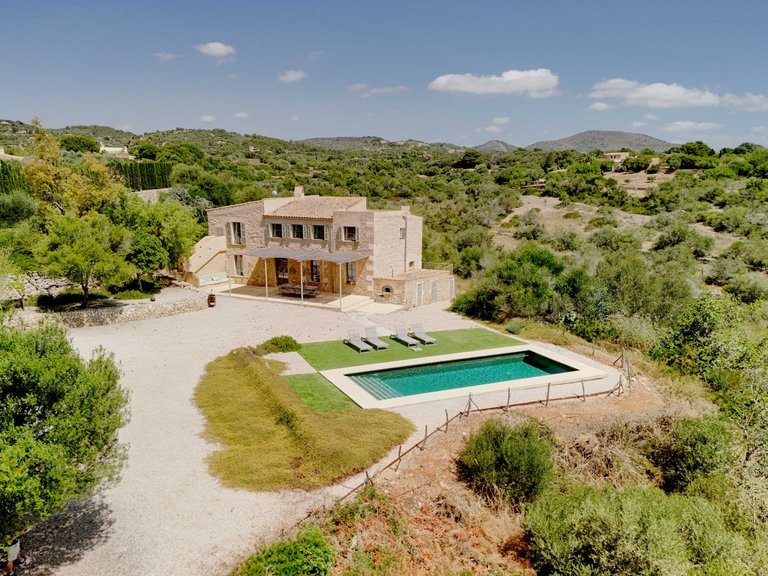 Country House for Sale in Manacor, Balearic Islands 2