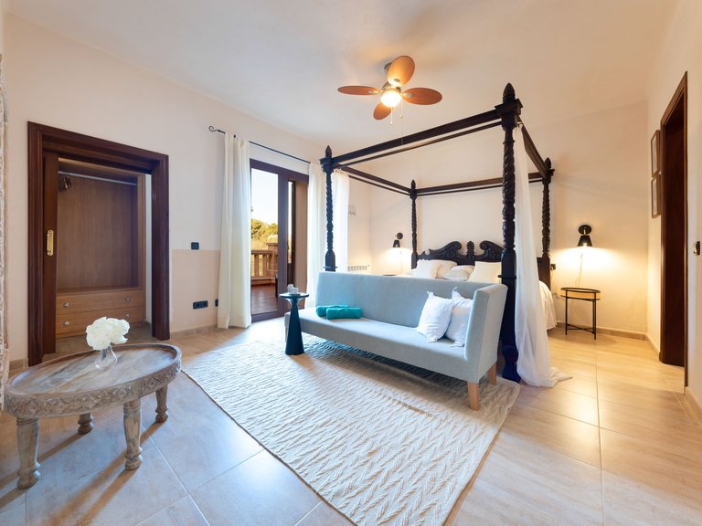 Country House for Sale in Felanitx, Balearic Islands 13