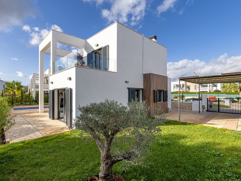 Villa for Sale in Cala Murada, Balearic Islands 10