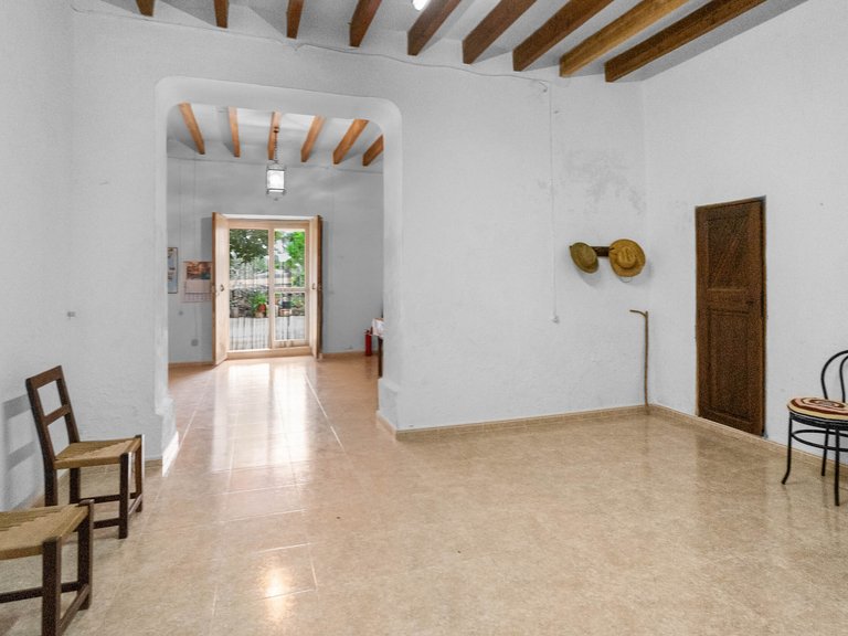 Country House for Sale in Felanitx, Balearic Islands 3