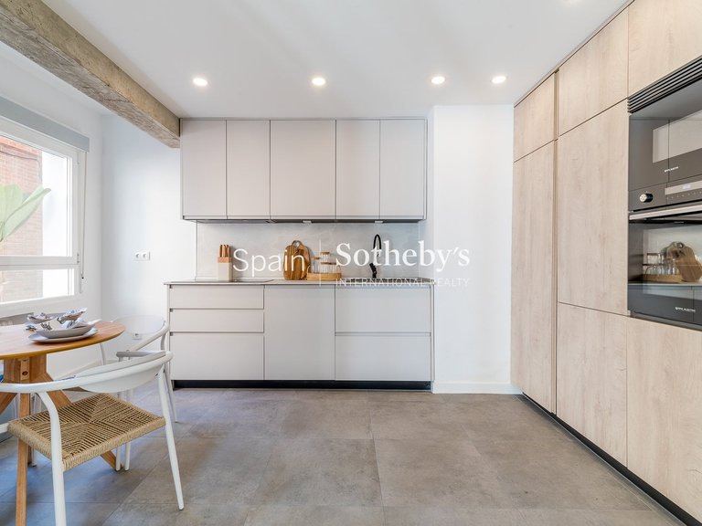 Apartment for Rent in Madrid, Madrid 5