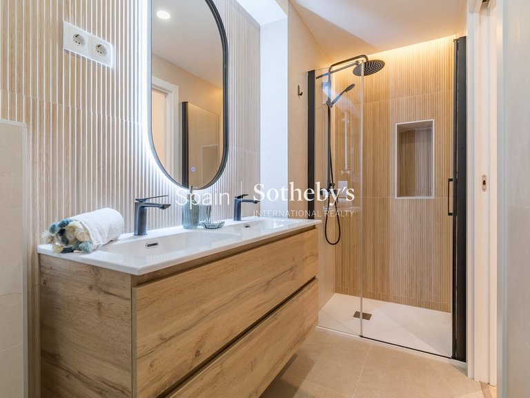 Apartment for Rent in Madrid, Madrid 9