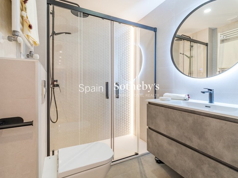 Apartment for Rent in Madrid, Madrid 13