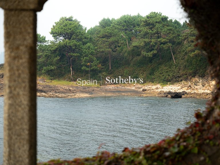 Villa for Sale in Cee, A Coruña 38