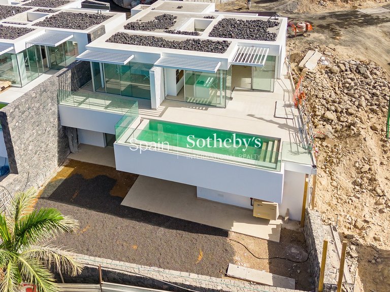 Villa for Sale in Adeje, Tenerife 5