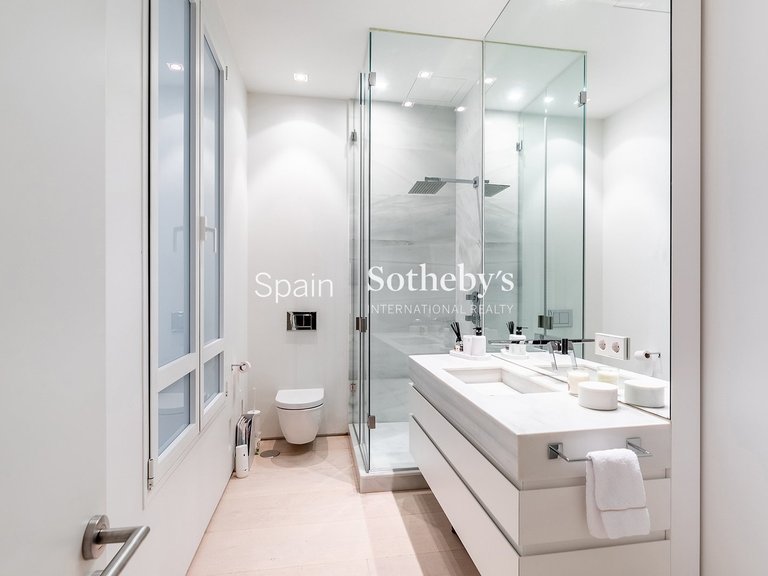 Apartment for Sale in Madrid, Madrid 15