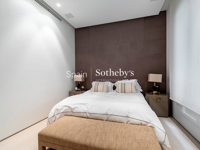 Apartment for Sale in Madrid, Madrid 11
