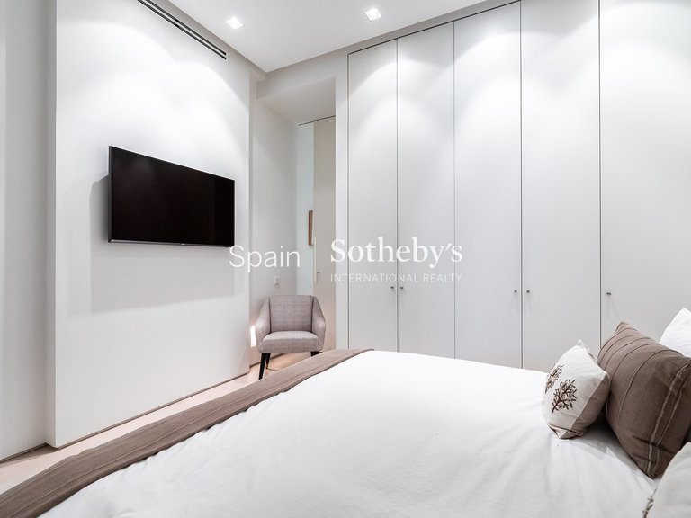 Apartment for Sale in Madrid, Madrid 16
