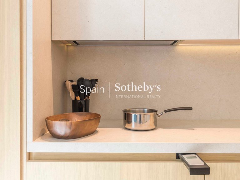 Apartment for Sale in Madrid, Madrid 16