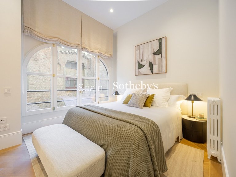 Apartment for Sale in Madrid, Madrid 11