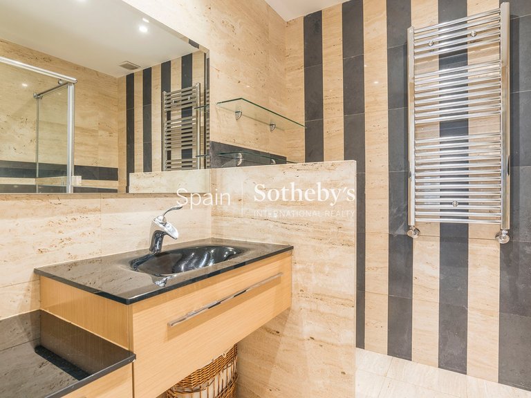 Apartment for Rent in Madrid, Madrid 24