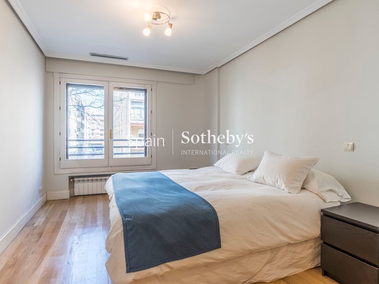 Apartment for Rent in Madrid, Madrid 18
