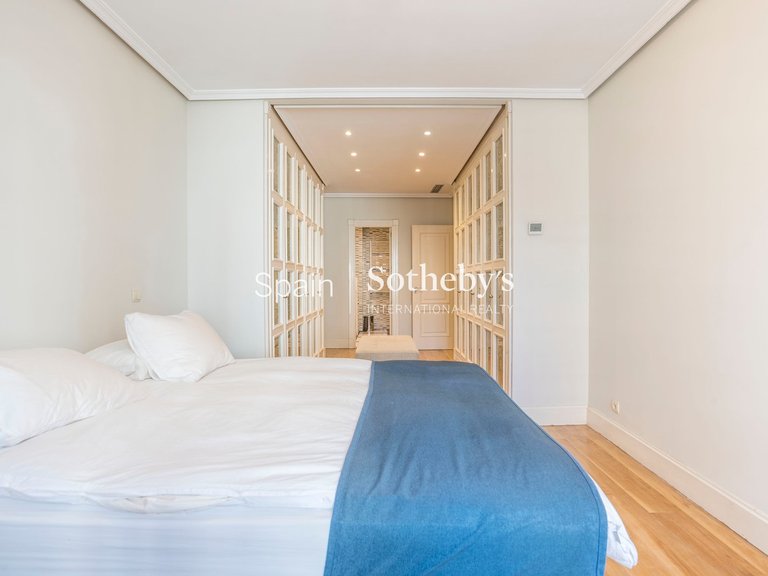 Apartment for Rent in Madrid, Madrid 17