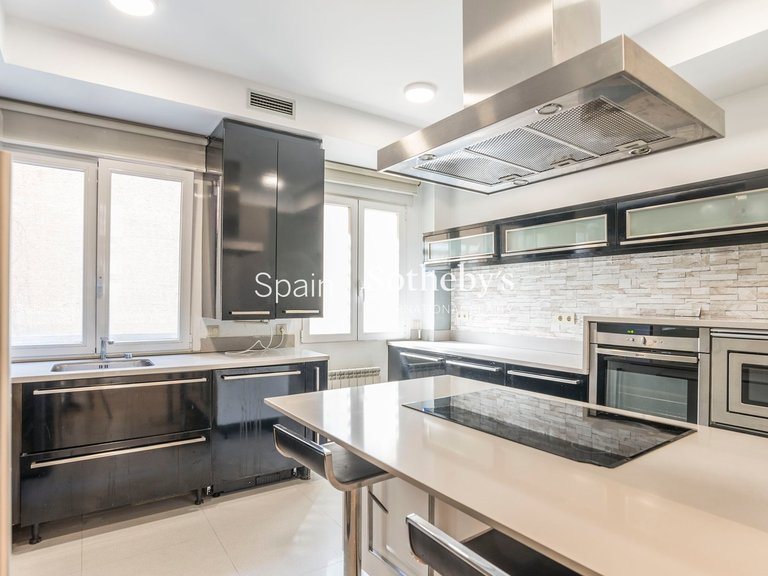 Apartment for Rent in Madrid, Madrid 15