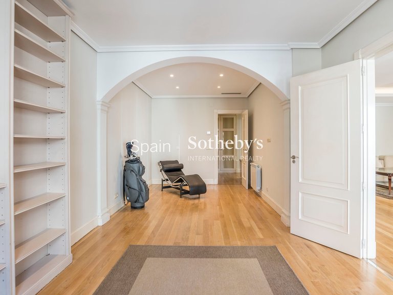 Apartment for Rent in Madrid, Madrid 10
