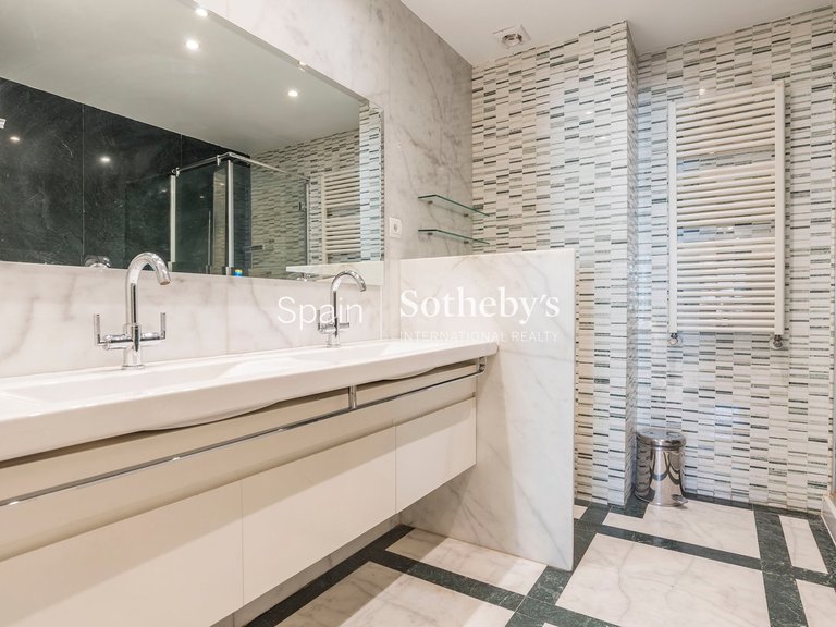 Apartment for Rent in Madrid, Madrid 21