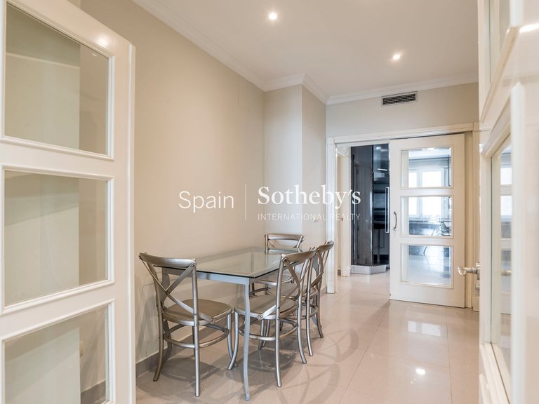 Apartment for Rent in Madrid, Madrid 22