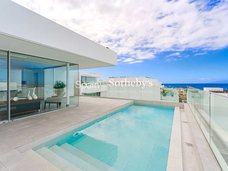 Villa for Sale in Callao Salvaje, Tenerife 18