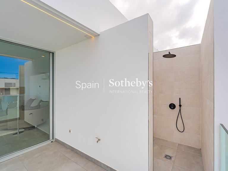Villa for Sale in Callao Salvaje, Tenerife 17