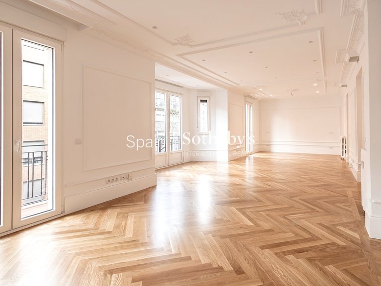 Apartment for Sale in Madrid, Madrid 24