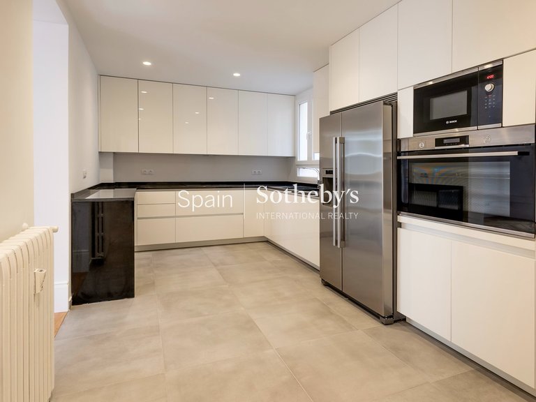 Apartment for Sale in Madrid, Madrid 19