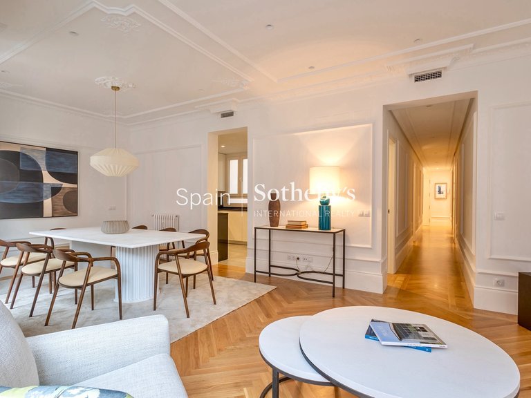 Apartment for Sale in Madrid, Madrid 32
