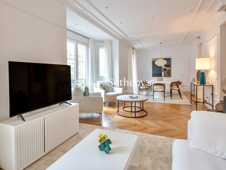Apartment for Sale in Madrid, Madrid 27