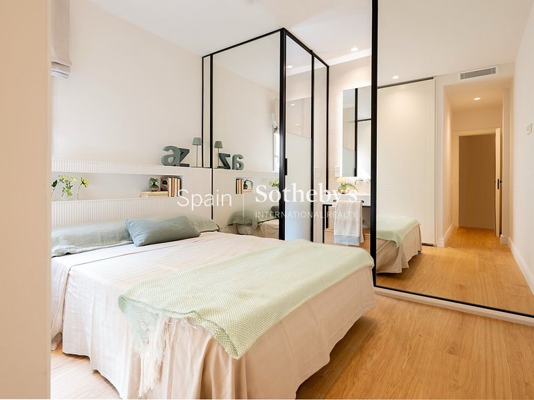 Apartment for Sale in Madrid, Madrid 17