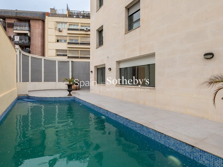 Villa for Rent in Madrid, Madrid 2