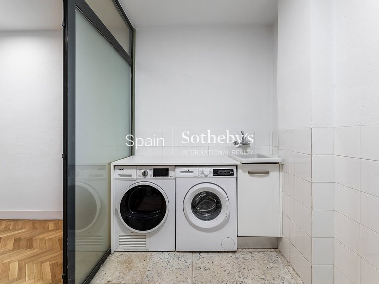 Villa for Rent in Madrid, Madrid 36