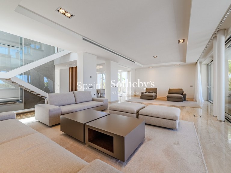 Villa for Sale in La Caleta, Tenerife 9