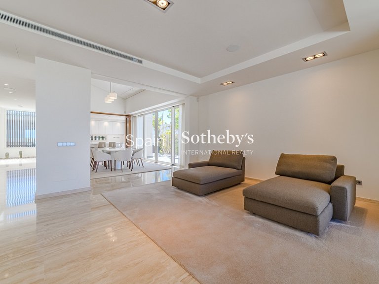 Villa for Sale in La Caleta, Tenerife 8
