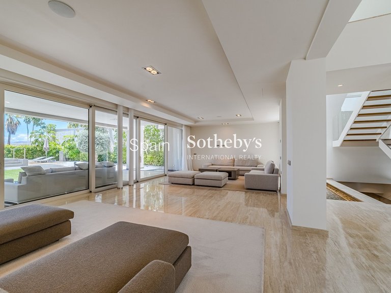 Villa for Sale in La Caleta, Tenerife 10