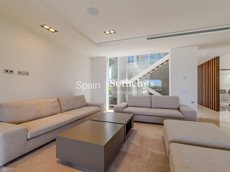 Villa for Sale in La Caleta, Tenerife 7