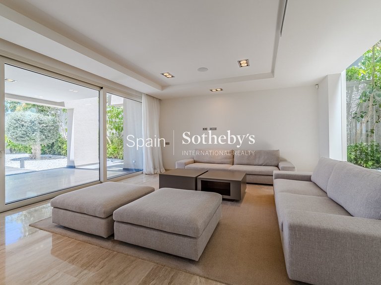 Villa for Sale in La Caleta, Tenerife 6