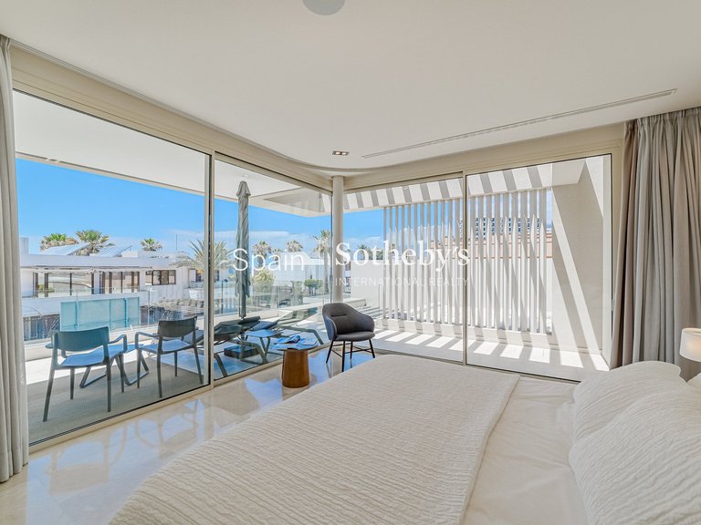 Villa for Sale in Playa De Las Americas, Tenerife 33