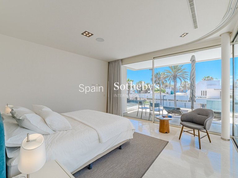 Villa for Sale in Playa De Las Americas, Tenerife 31