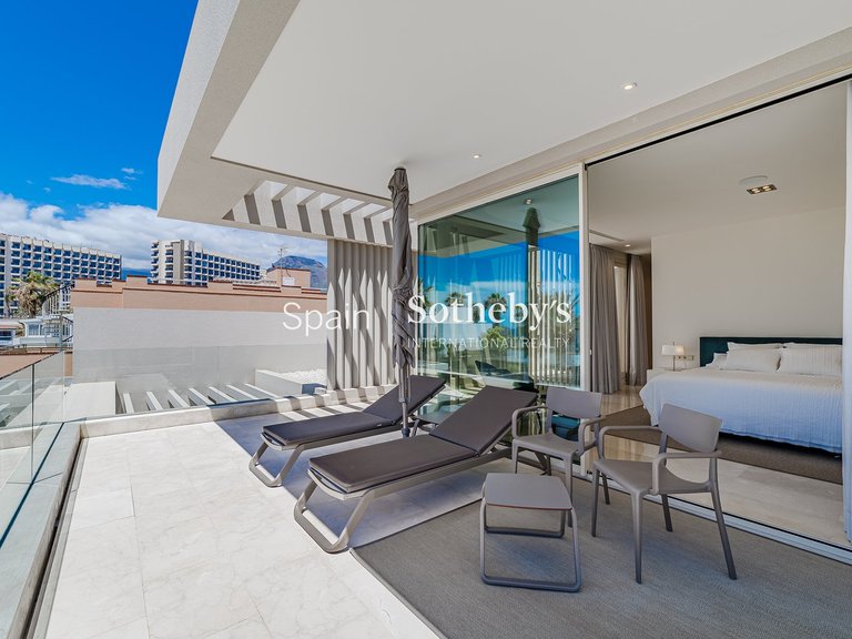 Villa for Sale in Playa De Las Americas, Tenerife 37