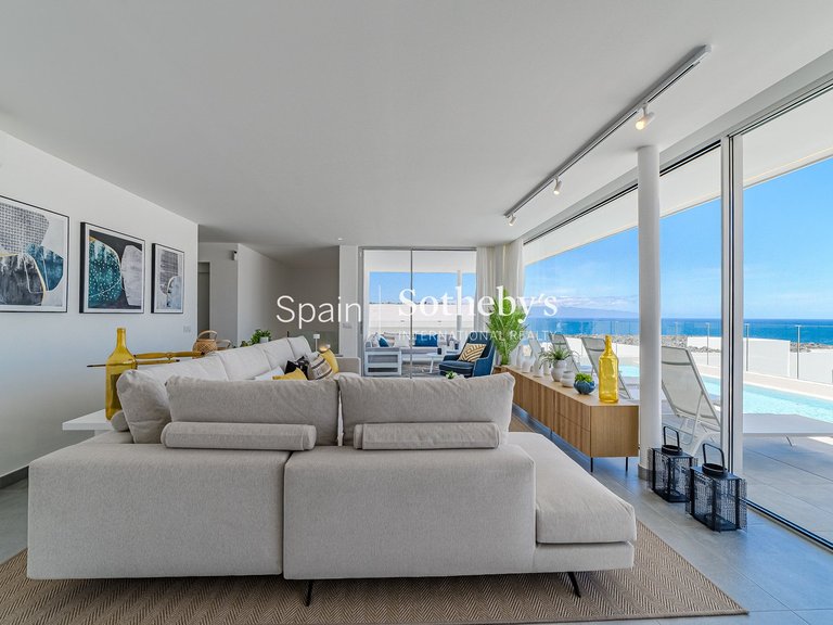Villa for Sale in Callao Salvaje, Tenerife 8