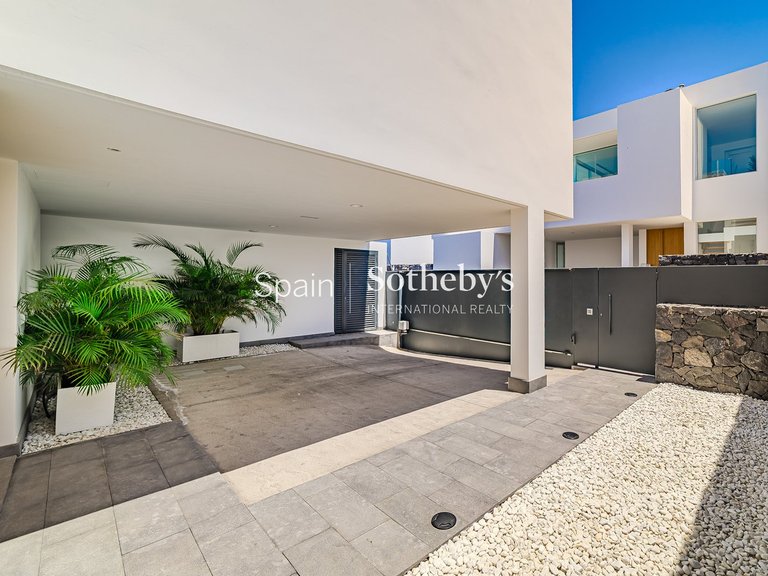 Villa for Sale in Callao Salvaje, Tenerife 38