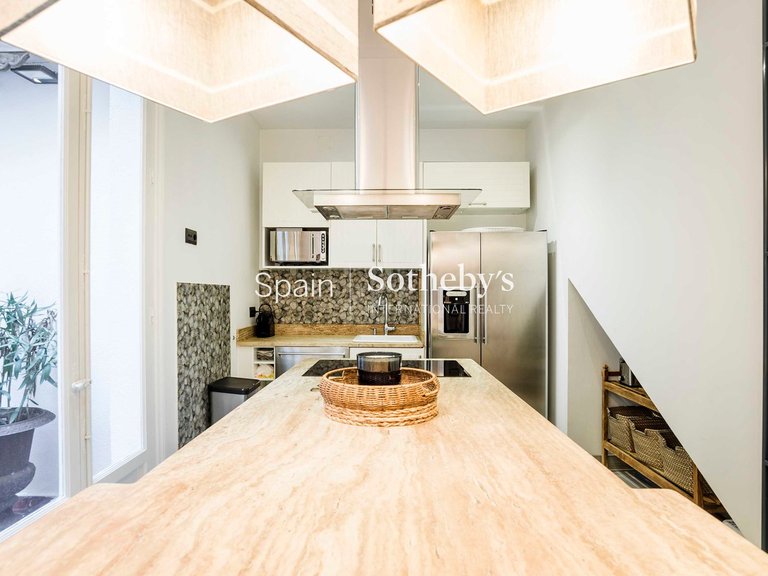 Apartment for Rent in Madrid, Madrid 18