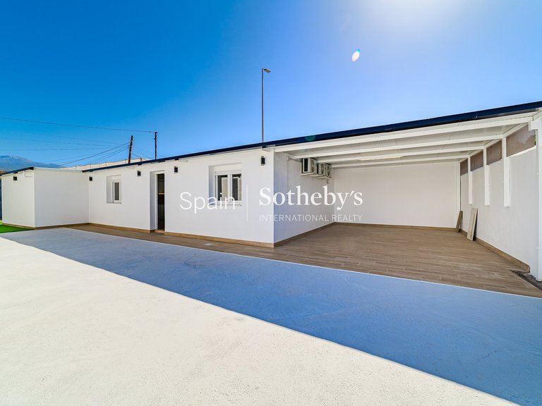 Villa for Sale in Santa Cruz De Tenerife, Tenerife 4