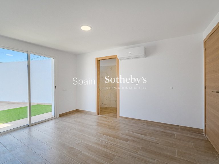 Villa for Sale in Santa Cruz De Tenerife, Tenerife 22