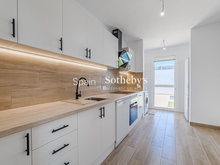 Villa for Sale in Santa Cruz De Tenerife, Tenerife 9