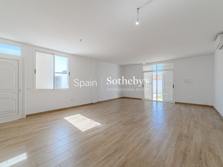 Villa for Sale in Santa Cruz De Tenerife, Tenerife 8