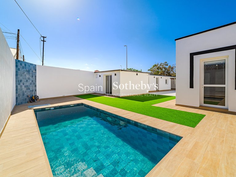 Villa for Sale in Santa Cruz De Tenerife, Tenerife 6