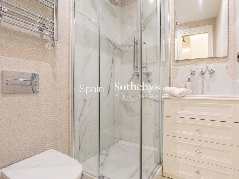 Apartment for Sale in Madrid, Madrid 30