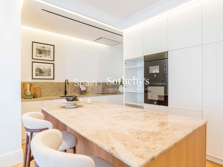 Apartment for Sale in Madrid, Madrid 22