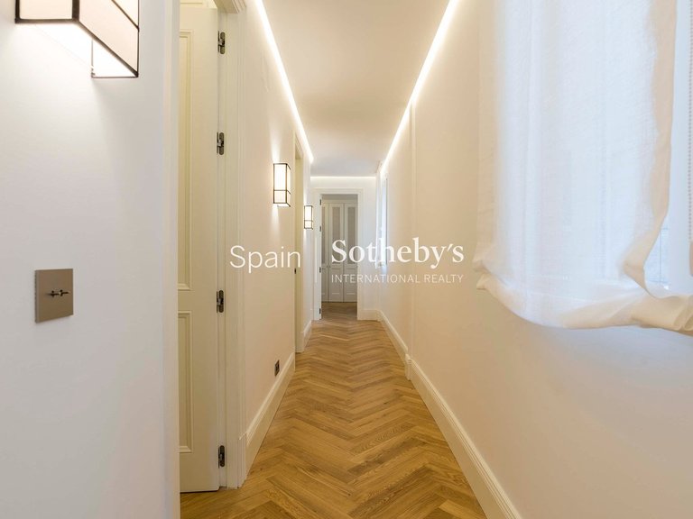 Apartment for Sale in Madrid, Madrid 25