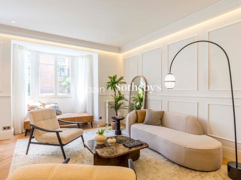 Apartment for Sale in Madrid, Madrid 2